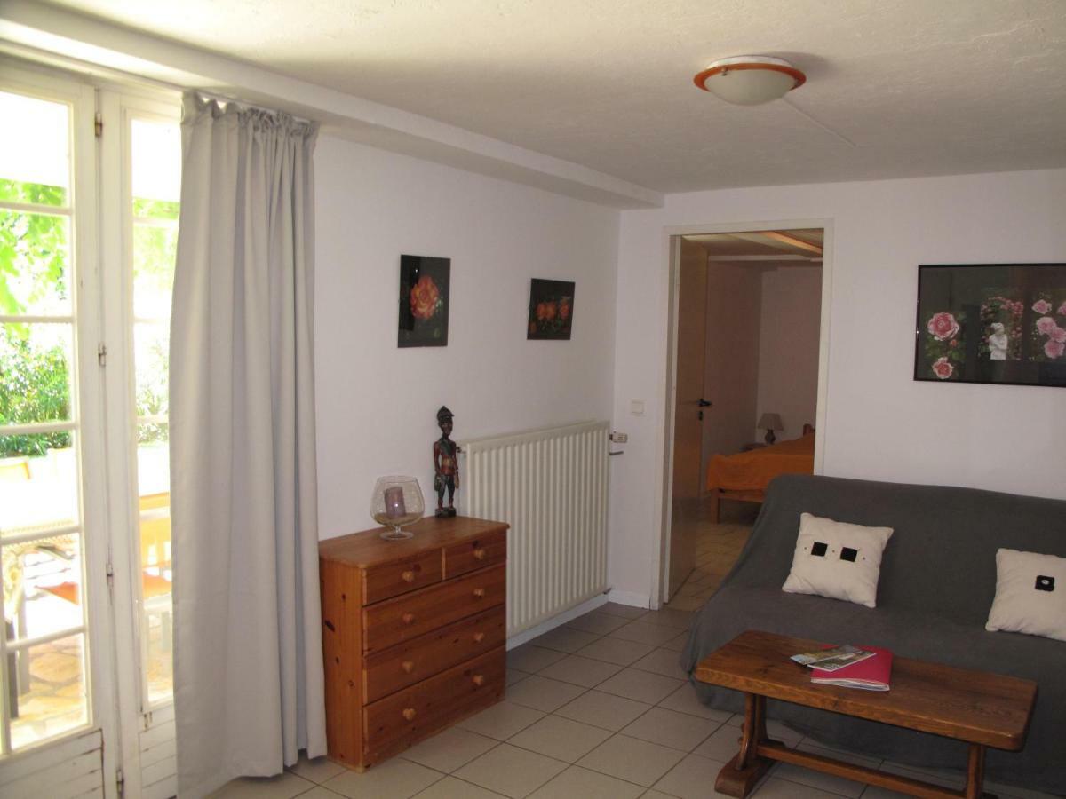 Residence Miro, Gites Avec Piscine Chauffee Et Tennis Les Arcs-sur-Argens Экстерьер фото