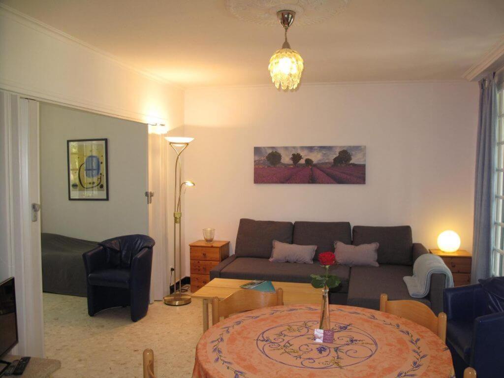 Residence Miro, Gites Avec Piscine Chauffee Et Tennis Les Arcs-sur-Argens Экстерьер фото