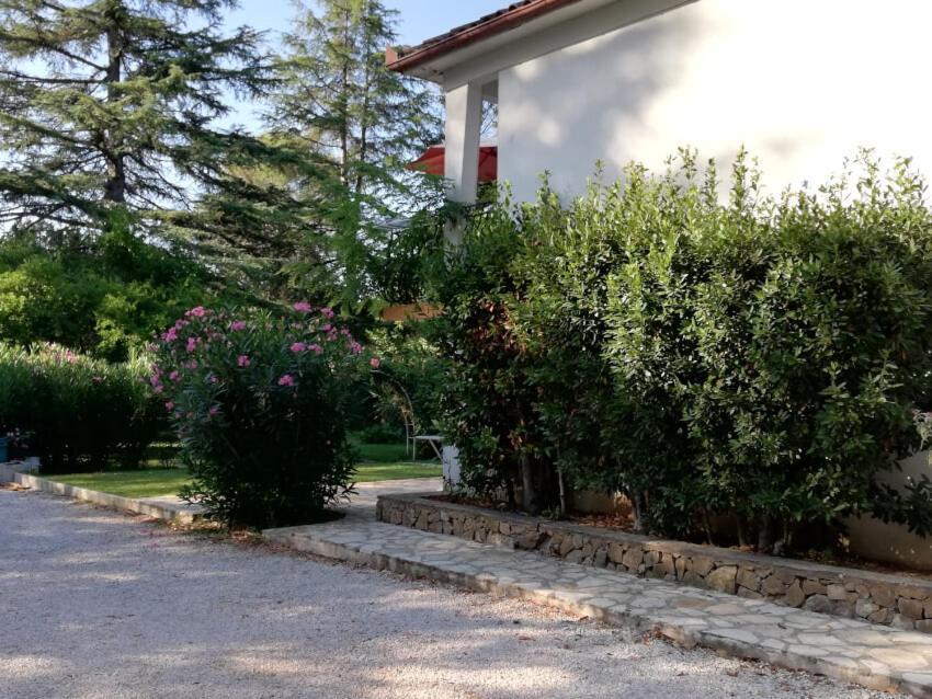 Residence Miro, Gites Avec Piscine Chauffee Et Tennis Les Arcs-sur-Argens Экстерьер фото